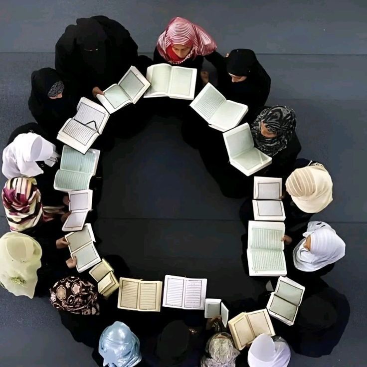 مجتمع تعليمي نسائي
