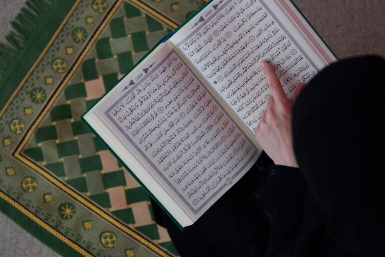 احكام التجويد للمبتدئين وأفضل أكاديمية لتعليم التجويد!